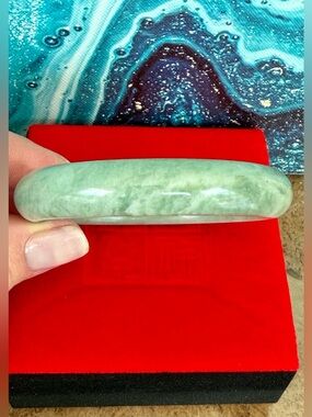 Natural Handmade Green Jade Bangle Bracelet with Certificate and Storage Case